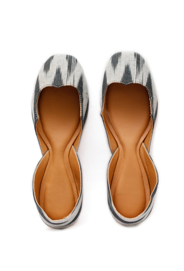 Grey and White Ikkat Cruelty Free Leather Juttis